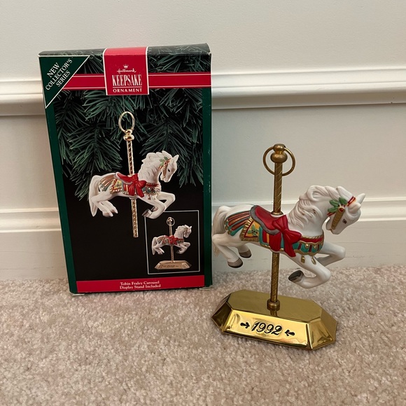 Hallmark Keepsake Ornaments. Vintage Tobin Fraley Carousel Horses. Set of 4. - Picture 8 of 9